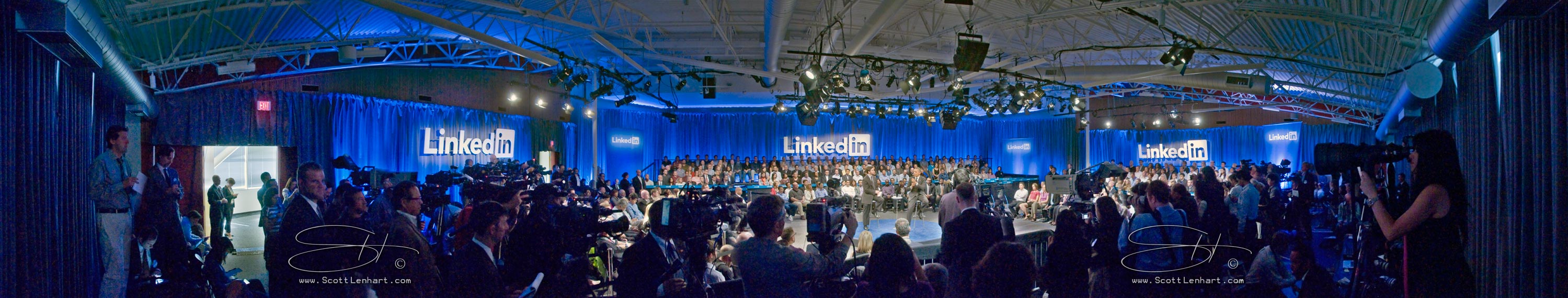 Panorama of town hall meeting with President Barack Obama and Linkedin CEO Jeff Weiner at the Computer History Museum, Mountain View, CA